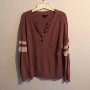 Dusty pink sweater with buttons